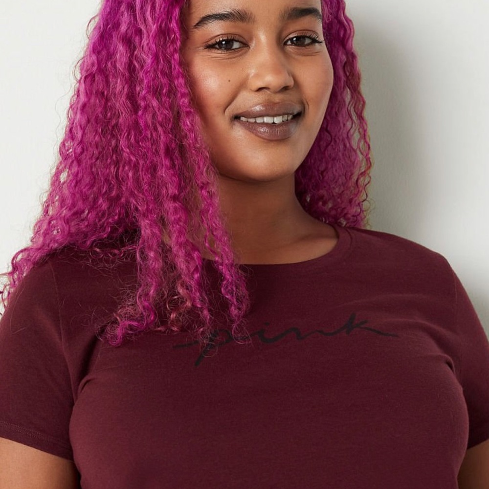 Pink script campus tee - Picture 3 of 8